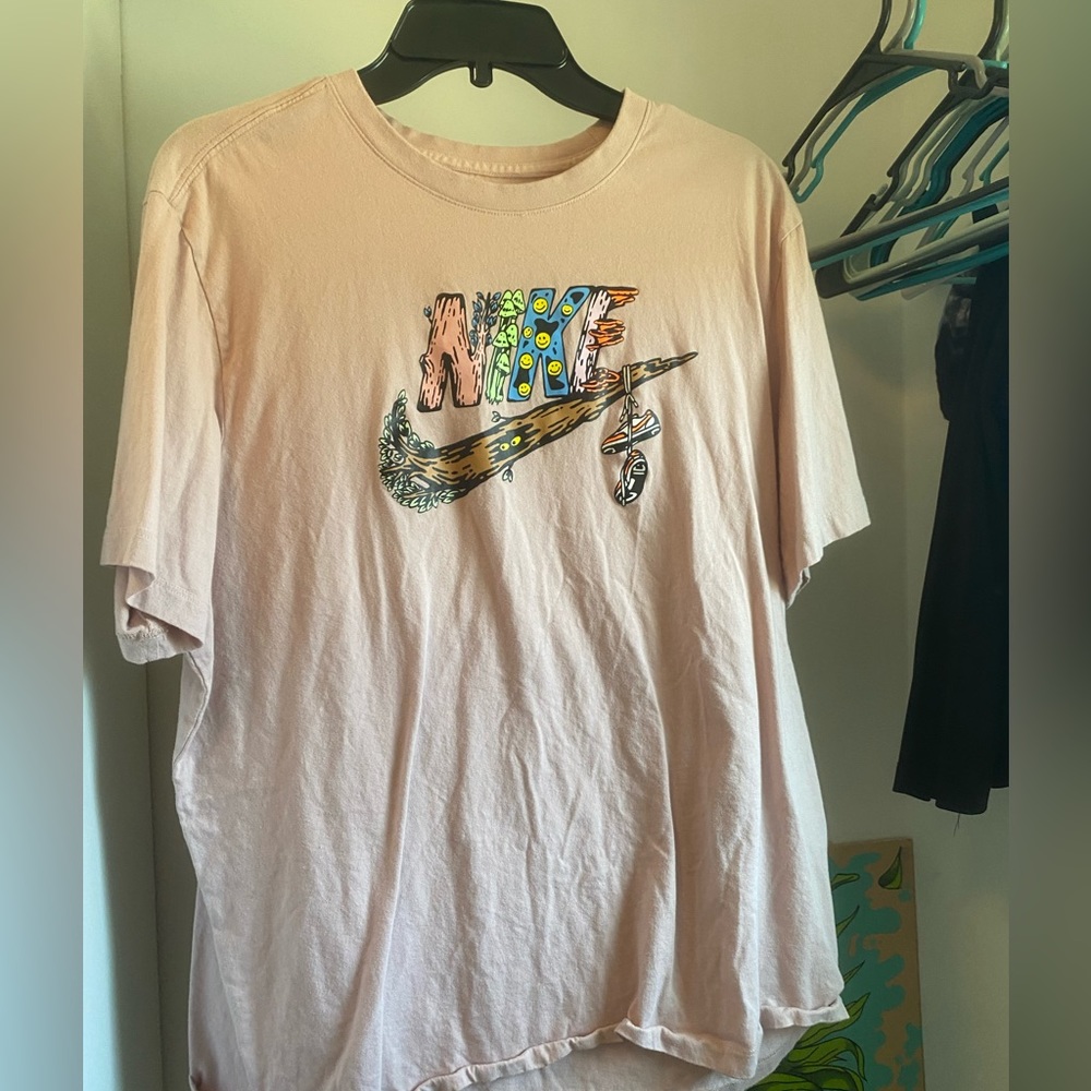 Nike tee